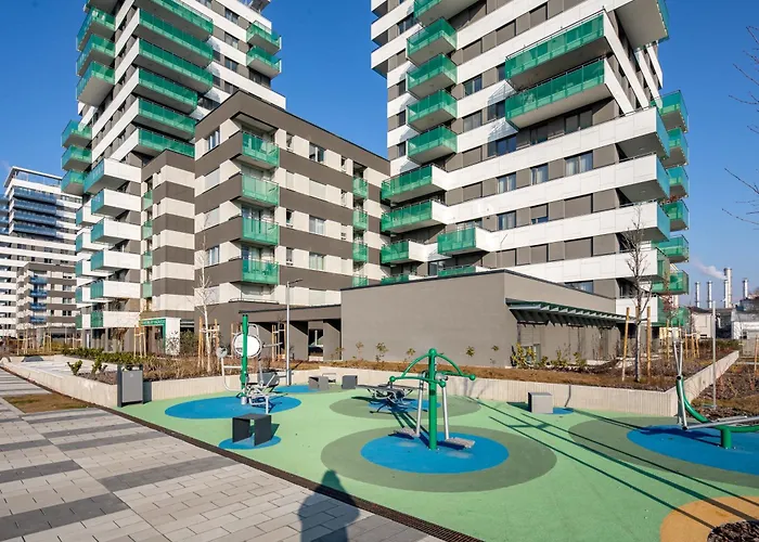 Sunny - Balcony - Very Modern - Next To River