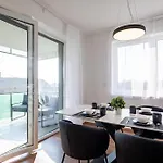 Sunny - Balcony - Very Modern - Next To River Apartamento Budapest