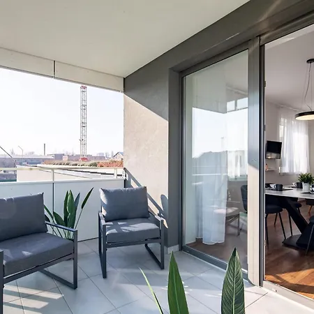 شقة Sunny - Balcony - Very Modern - Next To River