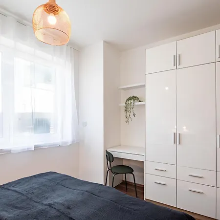 Sunny - Balcony - Very Modern - Next To River شقة بودابست