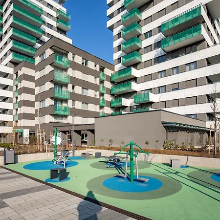 Sunny - Balcony - Very Modern - Next To River