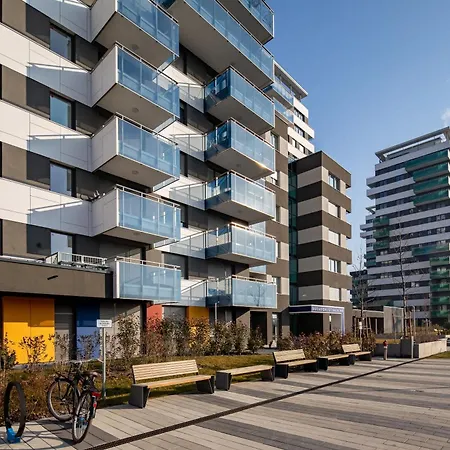 Sunny - Balcony - Very Modern - Next To River شقة بودابست